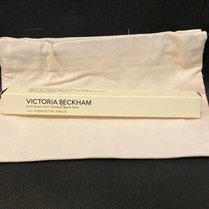 NIB Victoria Beckham Beauty 
Satin Kajal Liner Cinnamon